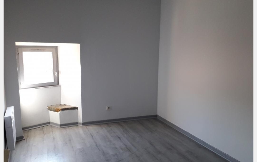 Annonces MONT D'OR : Appartement | L'ARBRESLE (69210) | 63 m2 | 677 € 