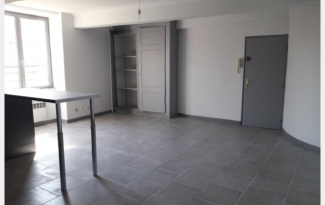 Annonces MONT D'OR : Appartement | L'ARBRESLE (69210) | 63 m2 | 677 € 